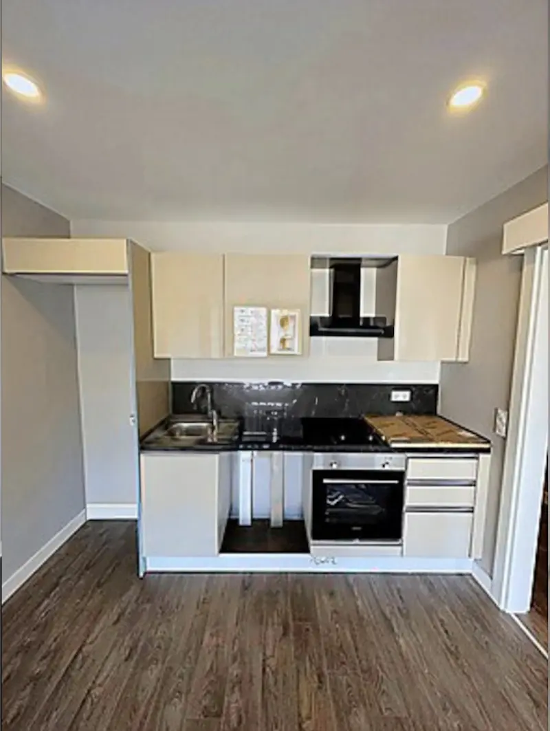 Fitted kitchen
